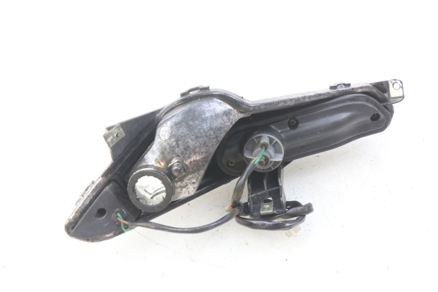photo de FANALE POSTERIORE SINISTRO YAMASAKI YM T 125 (2015 - 2020)