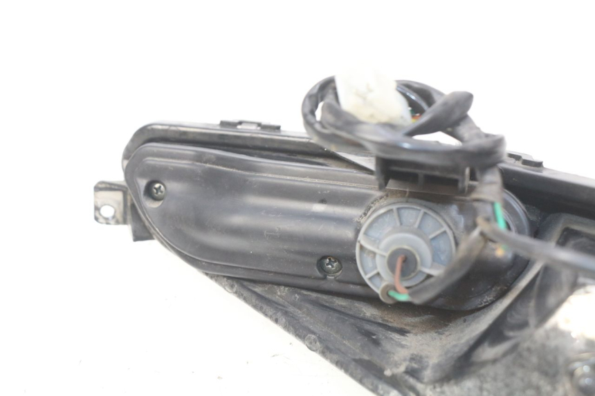 photo de FANALE POSTERIORE SINISTRO YAMASAKI YM T 125 (2015 - 2020)