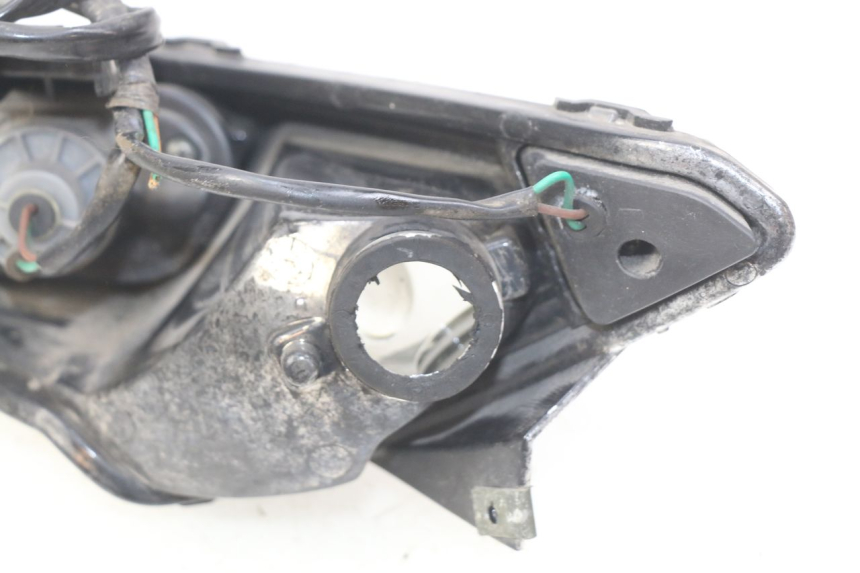 photo de FANALE POSTERIORE SINISTRO YAMASAKI YM T 125 (2015 - 2020)