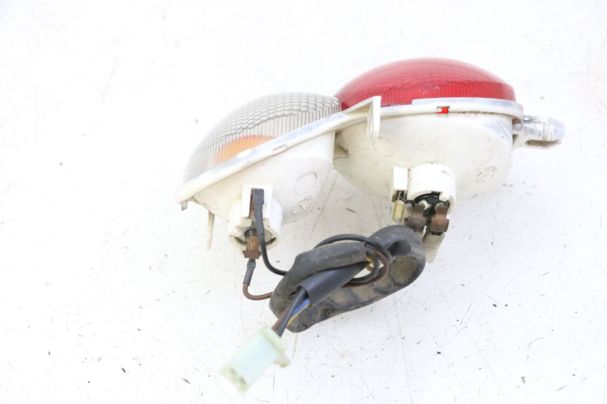 photo de FANALE STOP SINISTRA YAMAHA YP MAJESTY 125 (2002 - 2006)