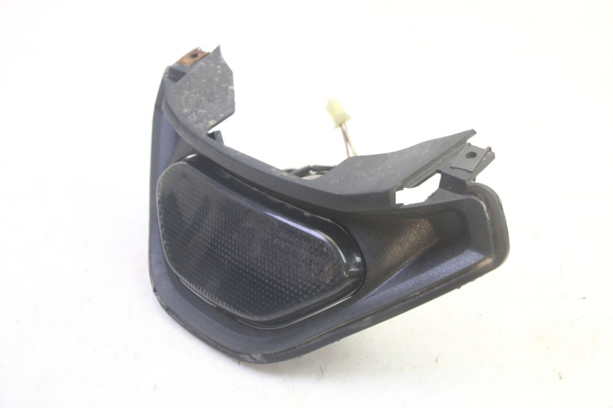 photo de FANALE STOP POSTERIORE  SUZUKI GSF N BANDIT 600 (1996 - 1999) - Zoom sullo stato d'uso