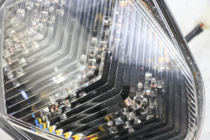 photo de FANALE STOP POSTERIORE  SUZUKI GSXR GSX-R 1000 (2003 - 2004) - Ricambio usato controllato