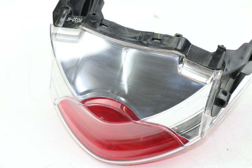 photo de FANALE POSTERIORE HONDA PCX (JF47) 125 (2012 - 2013)