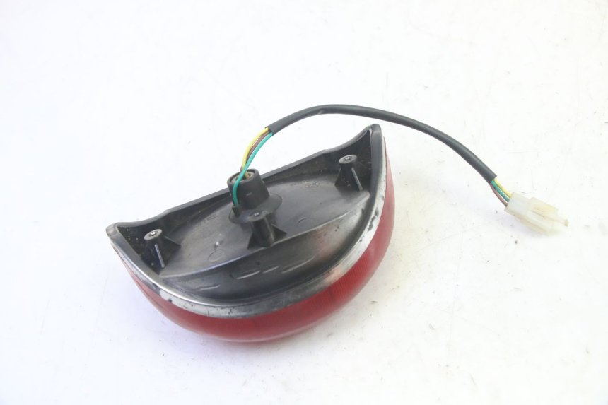 photo de FANALE STOP POSTERIORE  SPEEDY HT50QT6 50