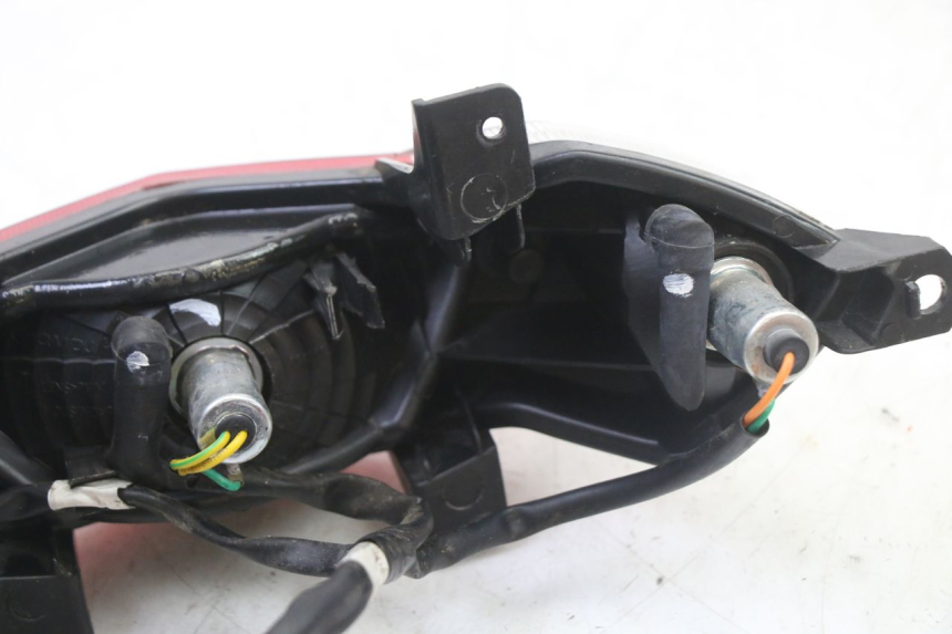 photo de FANALE STOP POSTERIORE  PEUGEOT KISBEE 2T 50 (2018 - 2022)