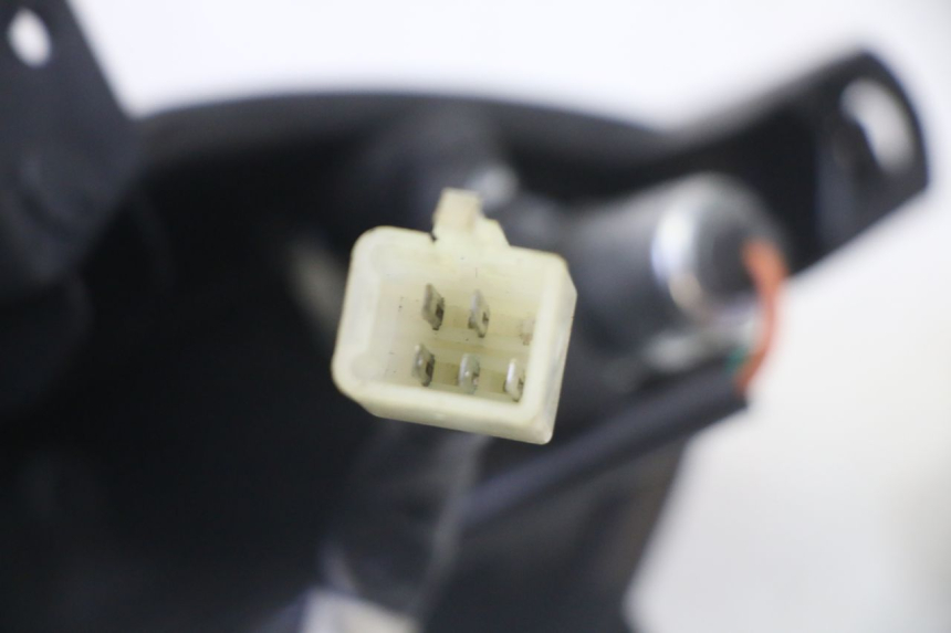 photo de FANALE POSTERIORE PEUGEOT KISBEE 2T 50 (2010 - 2017)