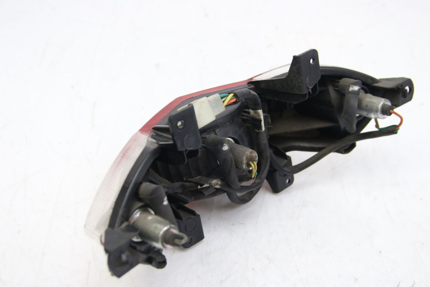 photo de FANALE POSTERIORE PEUGEOT KISBEE 4T 50 (2010 - 2017)
