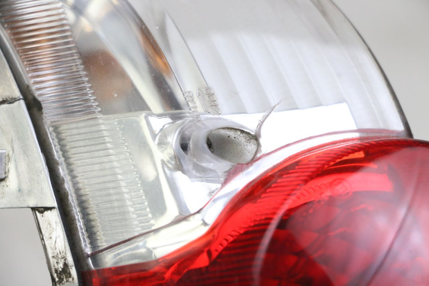 photo de FANALE STOP POSTERIORE  YAMAHA NEO'S NEOS 2T EASY 50 (2013 - 2016)