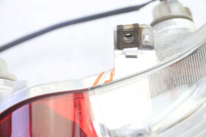 photo de FANALE POSTERIORE YAMAHA NEOS NEO'S 4T 50 (2008 - 2016) - Stato della superficie e materiale