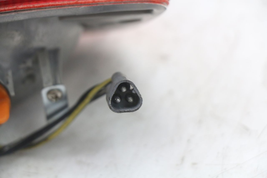 photo de FANALE STOP POSTERIORE  PIAGGIO VESPA LX 2T 50 (2005 - 2013)