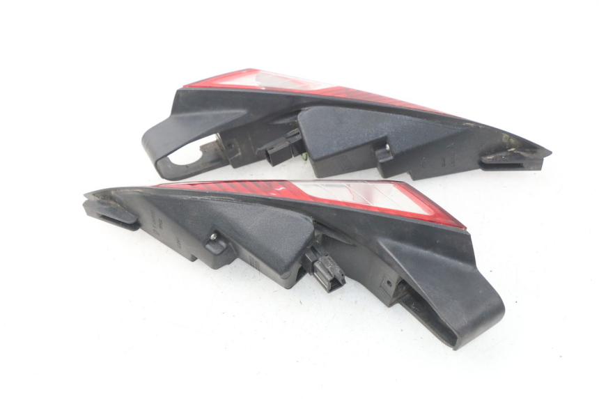 photo de FANALE POSTERIORE PEUGEOT SATELIS 125 (2006 - 2009) - Vista d'insieme del prodotto