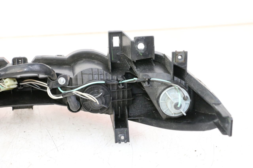 photo de FANALE STOP POSTERIORE  SUZUKI BURGMAN 125 (2018 - 2021)