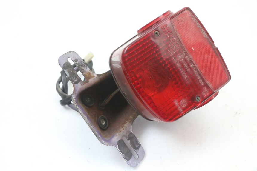 photo de FANALE STOP POSTERIORE  SUZUKI GN 125 (1997 - 2000)