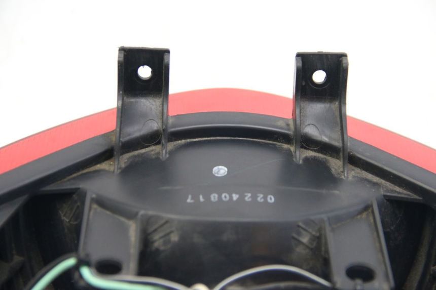 photo de FANALE POSTERIORE SUZUKI SIXTEEN 125 (2008 - 2010)