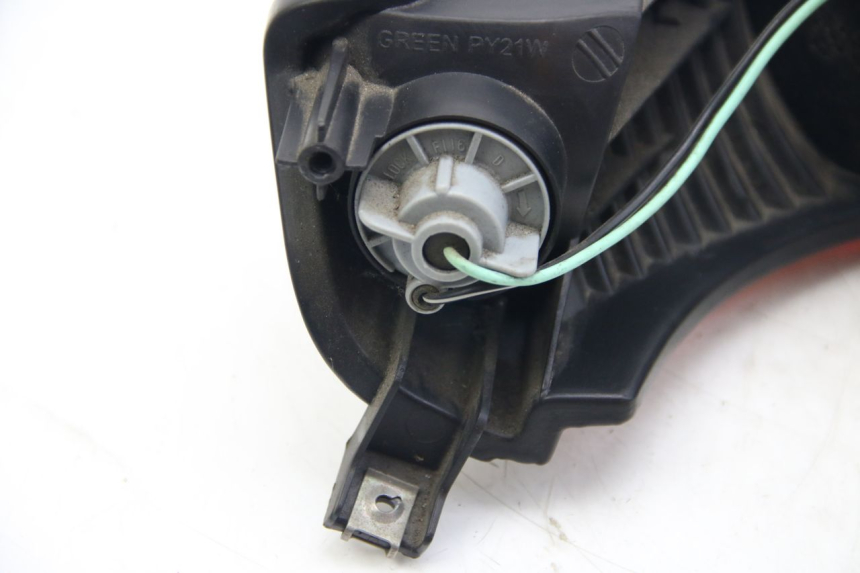 photo de FANALE POSTERIORE SUZUKI SIXTEEN 125 (2008 - 2010)