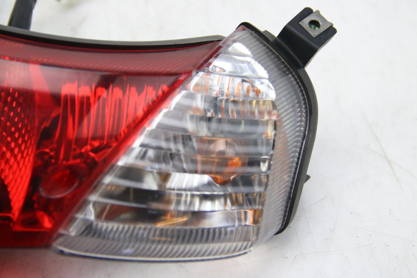 photo de FANALE POSTERIORE SUZUKI SIXTEEN 125 (2008 - 2010)