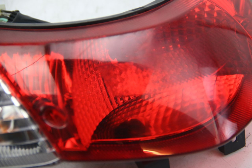 photo de FANALE POSTERIORE SUZUKI SIXTEEN 125 (2008 - 2010)