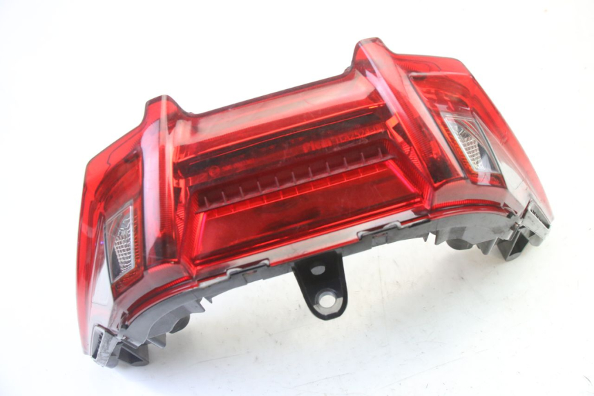 photo de FANALE POSTERIORE APRILIA SXR 50 (2021 - 2023)