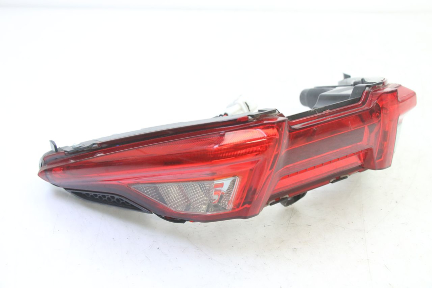 photo de FANALE POSTERIORE APRILIA SXR 50 (2021 - 2023)