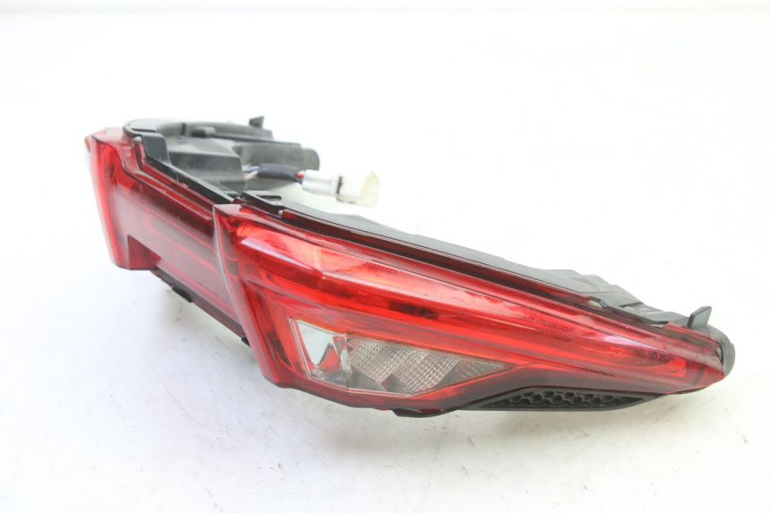 photo de FANALE POSTERIORE APRILIA SXR 50 (2021 - 2023)