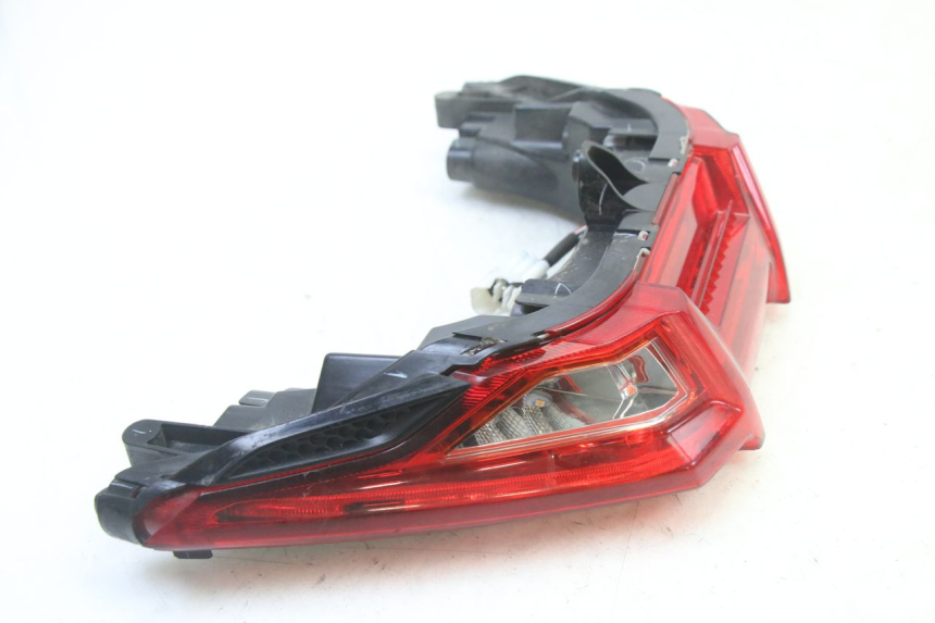 photo de FANALE POSTERIORE APRILIA SXR 50 (2021 - 2023)