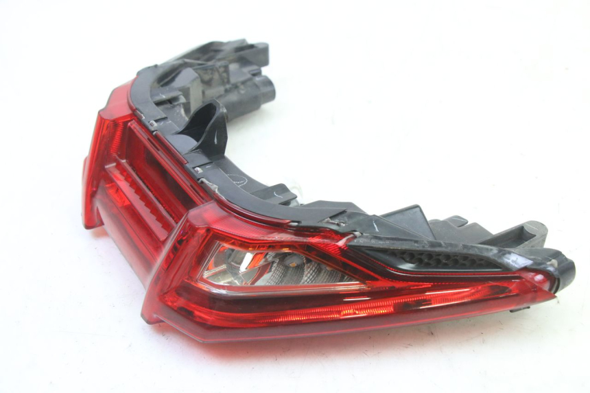 photo de FANALE POSTERIORE APRILIA SXR 50 (2021 - 2023)