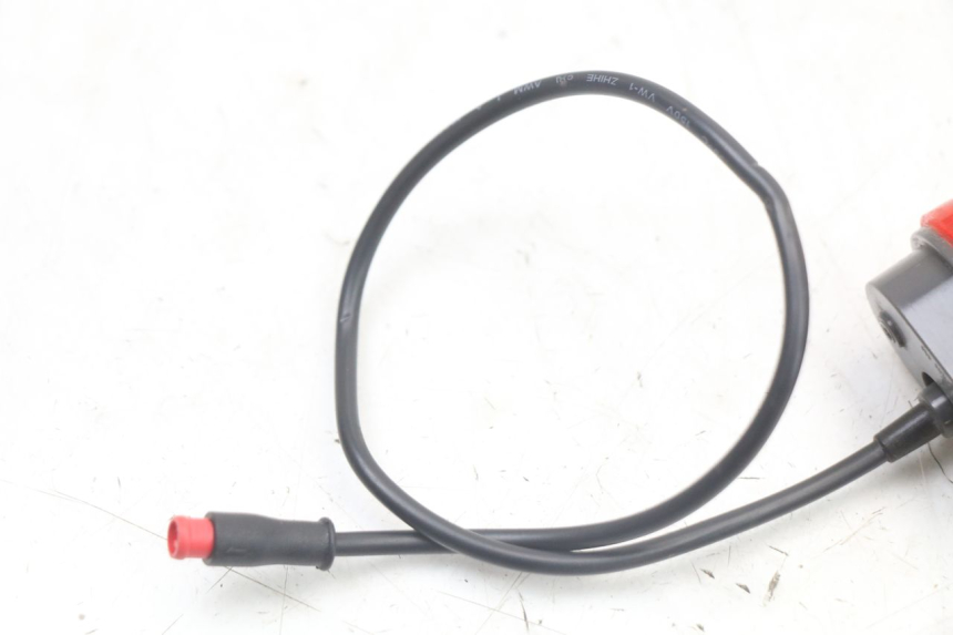 photo de FANALE STOP POSTERIORE  DUALTRON TOGO PLUS 1