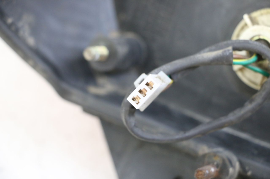 photo de FANALE STOP POSTERIORE  BEELINE VELOCE 4T 50 (2011 - 2020) - Dettaglio del componente