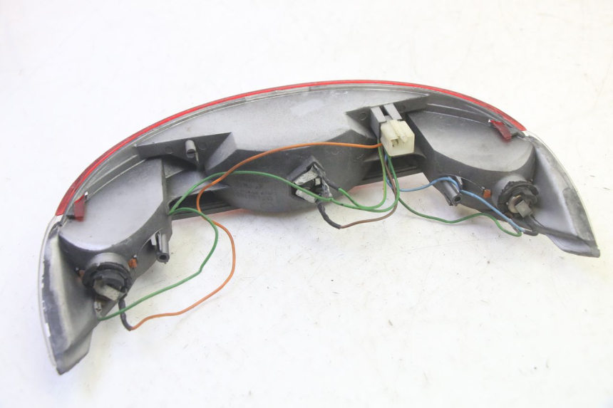 photo de FANALE STOP POSTERIORE  PEUGEOT VIVACITY 100 (1999 - 2008) - Dettagli dei punti di fissaggio