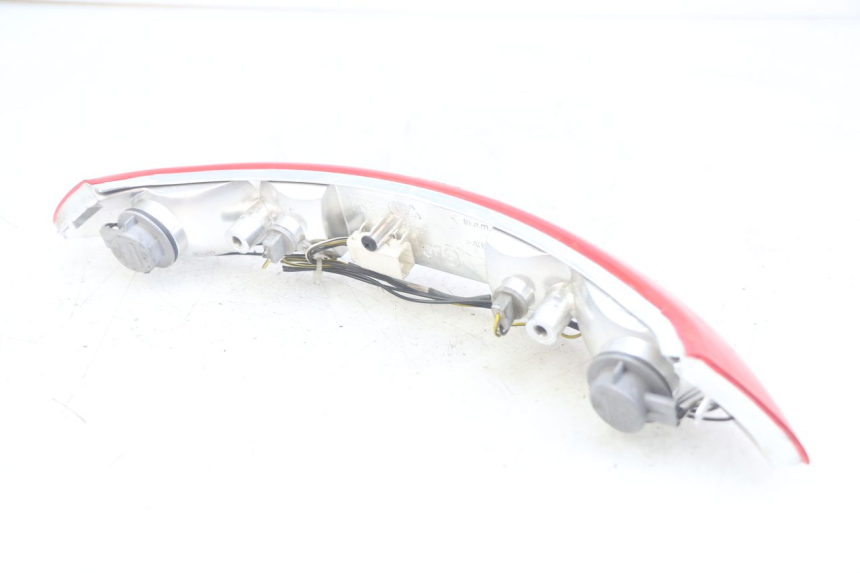 photo de FANALE POSTERIORE PIAGGIO XEVO - X EVO 125 (2007 - 2016)