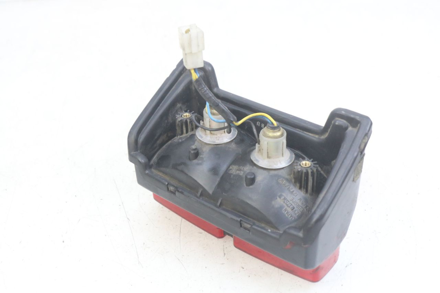 photo de FANALE POSTERIORE YAMAHA FZS FAZER 600 (1998 - 2001)
