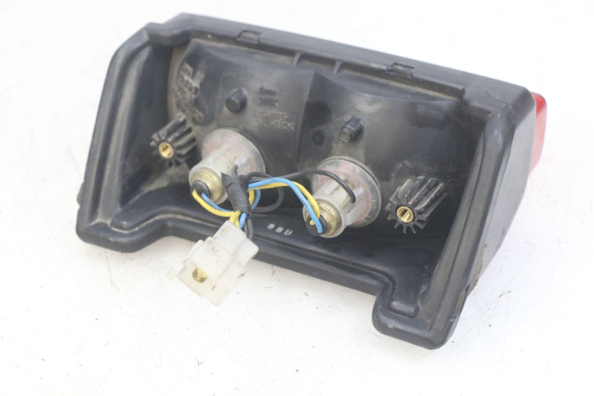 photo de FANALE POSTERIORE YAMAHA FZS FAZER 600 (1998 - 2001)