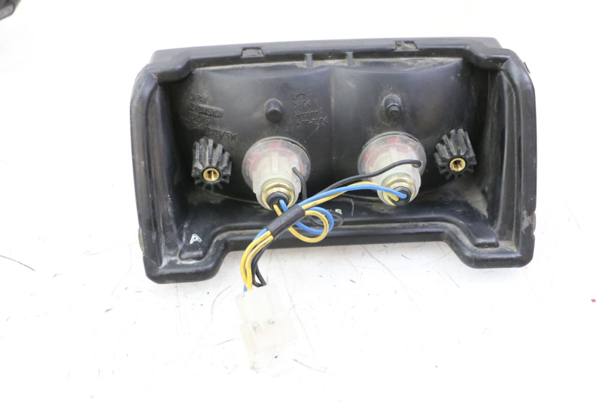 photo de FANALE STOP POSTERIORE  YAMAHA FZS FAZER 600 (2001 - 2003)