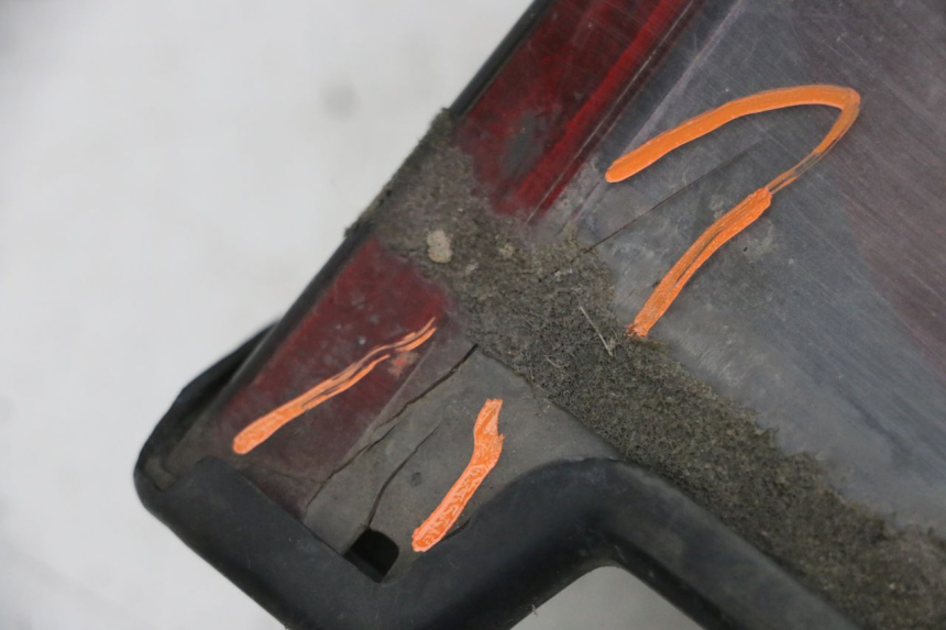 photo de FANALE STOP POSTERIORE  YAMAHA FZS FAZER 600 (2001 - 2003)
