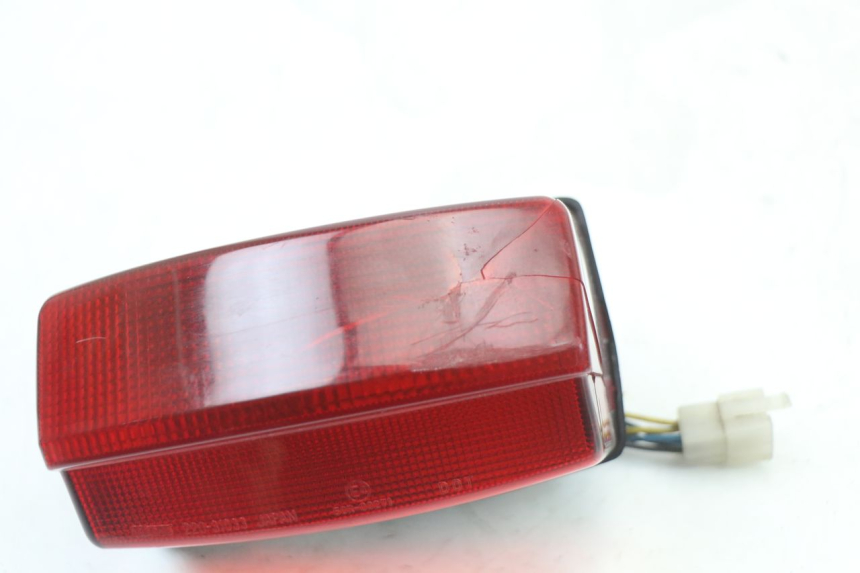 photo de FANALE STOP POSTERIORE  YAMAHA TDR DELTABOX 125 (1993 - 2003)