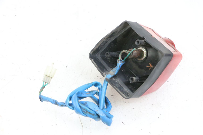 photo de FANALE STOP POSTERIORE  KYMCO ZING 125 (1997 - 2003) - Primo piano tecnico