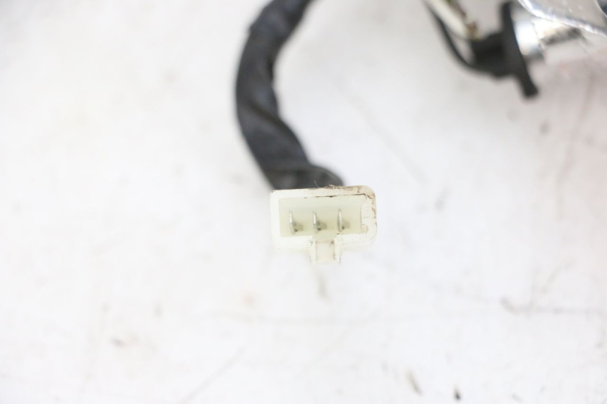 photo de FANALE POSTERIORE PIAGGIO ZIP 4T 50 (2018 - 2020) - Stato della superficie e materiale