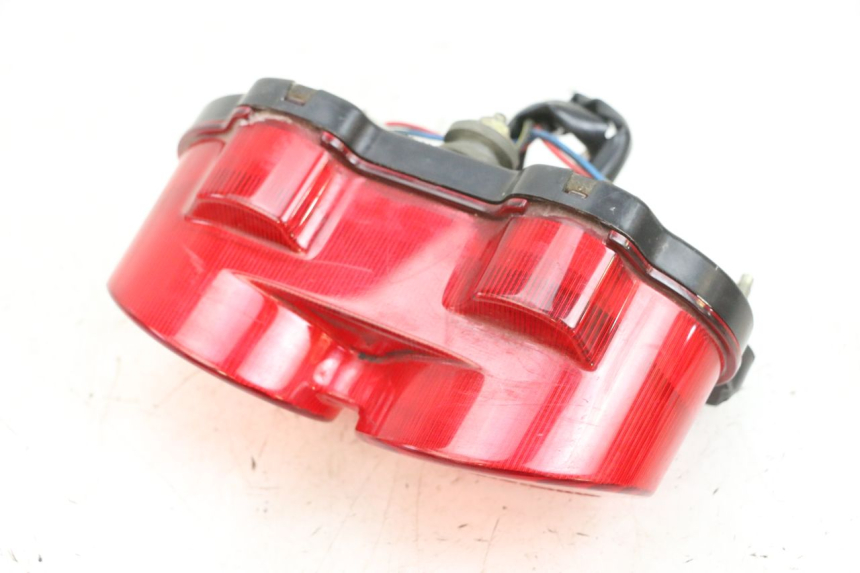 photo de FANALE STOP POSTERIORE  KAWASAKI ZR 7 750 (1999 - 2001) - Dettagli dei punti di fissaggio