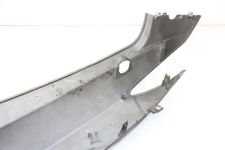 photo de CARENA POSTERIORE DESTRA KYMCO AGILITY NAKED RENOUVO 2T 50 (2011 - 2018)