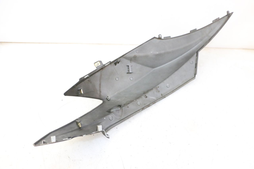 photo de CARENA POSTERIORE DESTRA KYMCO AGILITY NAKED RENOUVO 2T 50 (2011 - 2018)