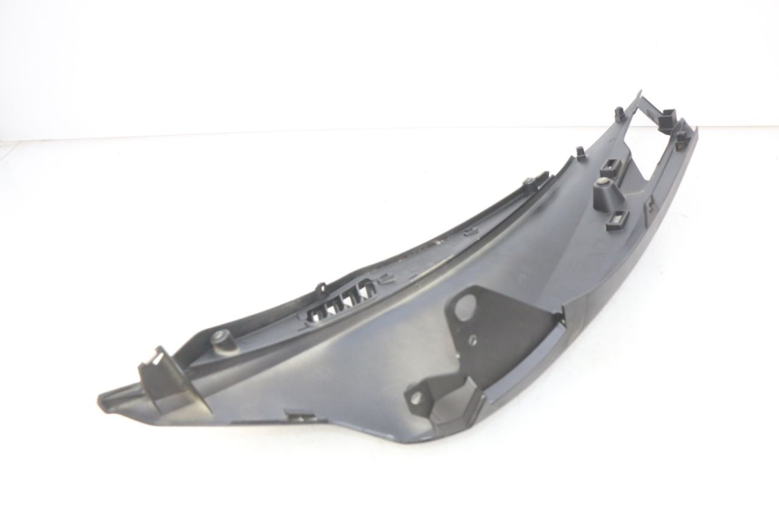 photo de PARAFANGO POSTERIORE DESTRO APRILIA SXR 50 (2021 - 2023)