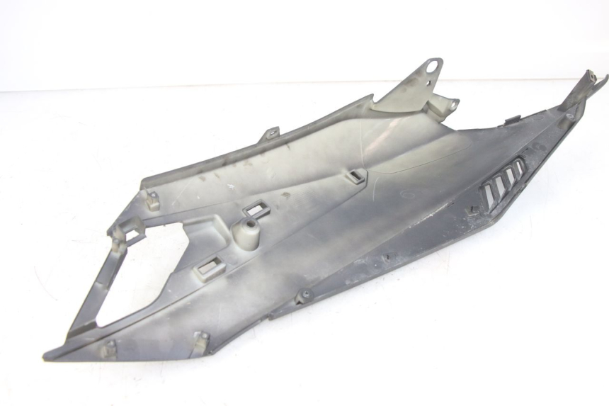 photo de PARAFANGO POSTERIORE DESTRO APRILIA SXR 50 (2021 - 2023)