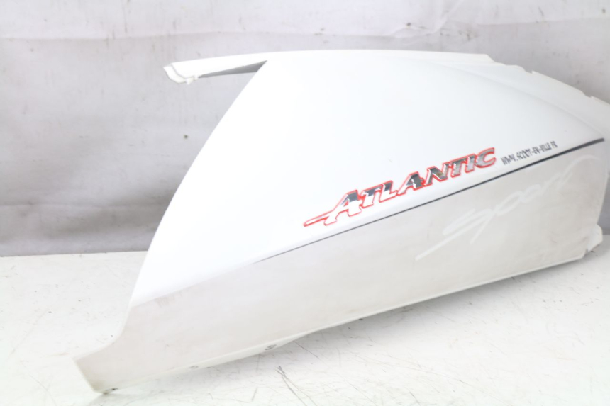 photo de PARAFANGO POSTERIORE DESTRO APRILIA ATLANTIC S 125 (2010 - 2013)