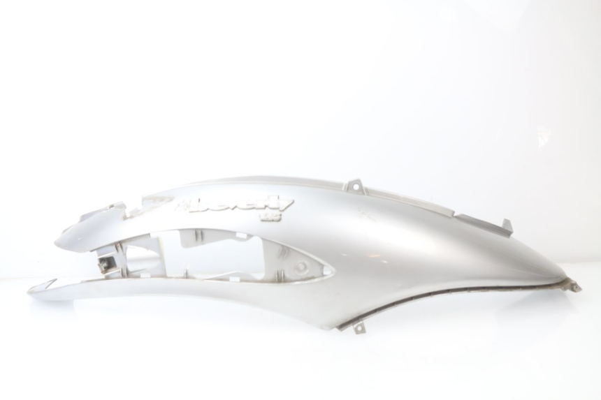 photo de PARAFANGO POSTERIORE DESTRO PIAGGIO BEVERLY 125 (1998 - 2005)