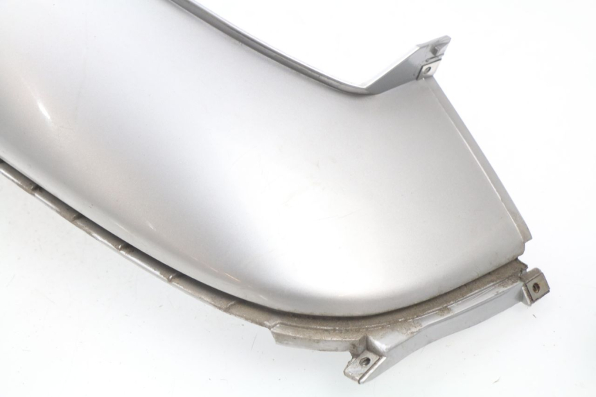 photo de PARAFANGO POSTERIORE DESTRO PIAGGIO BEVERLY 125 (1998 - 2005)