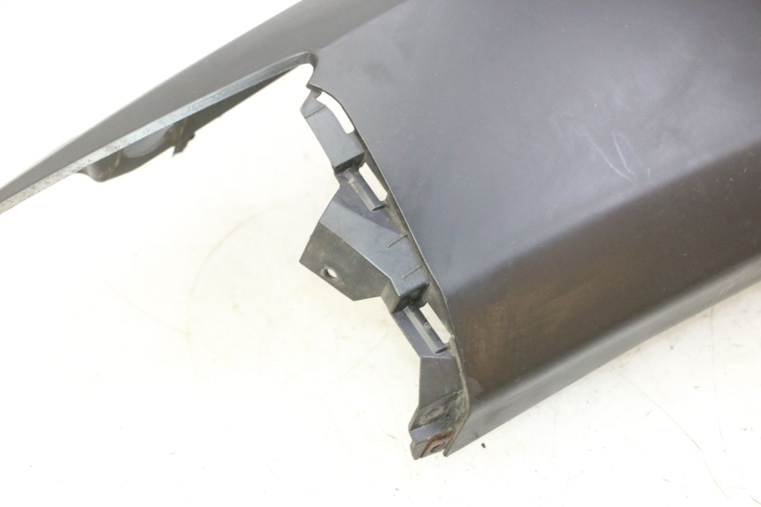 photo de CARENA POSTERIORE DESTRA SUZUKI BURGMAN 125 (2007 - 2014)