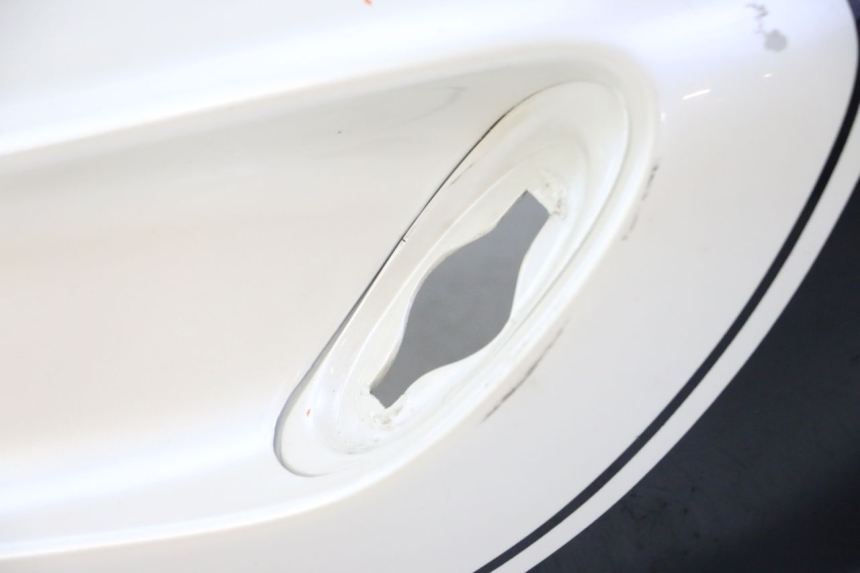 photo de PARAFANGO POSTERIORE DESTRO HONDA CBR RR FIREBLADE 900 (1992 - 1994)