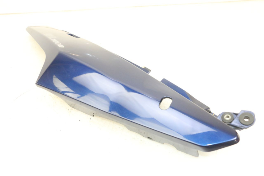 photo de CARENA POSTERIORE DESTRA SUZUKI DL V STROM 1000 (2002 - 2007) - Dettagli dei punti di fissaggio