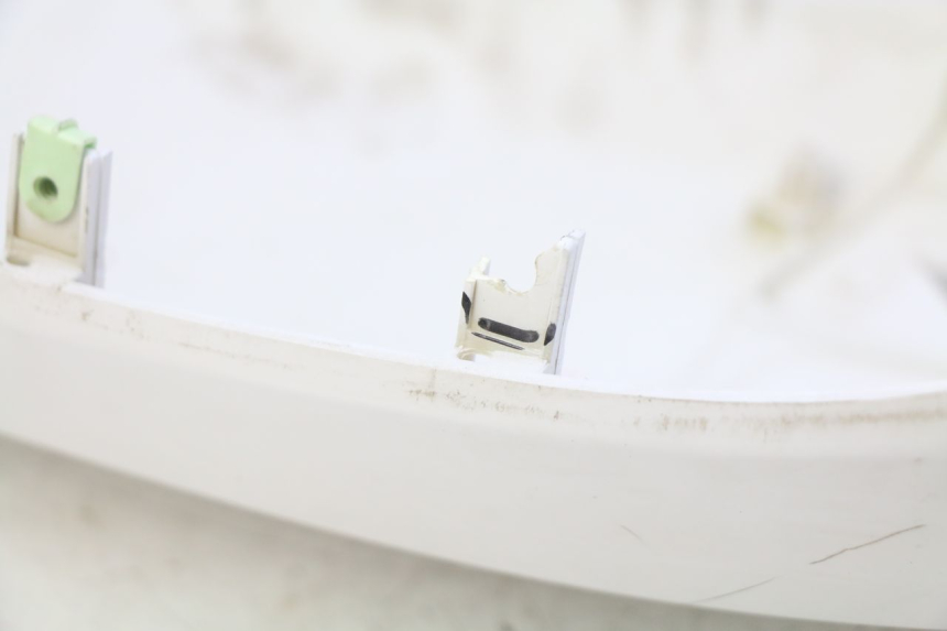 photo de PARAFANGO POSTERIORE DESTRO PEUGEOT E-VIVACITY 1 (2012 - 2018)