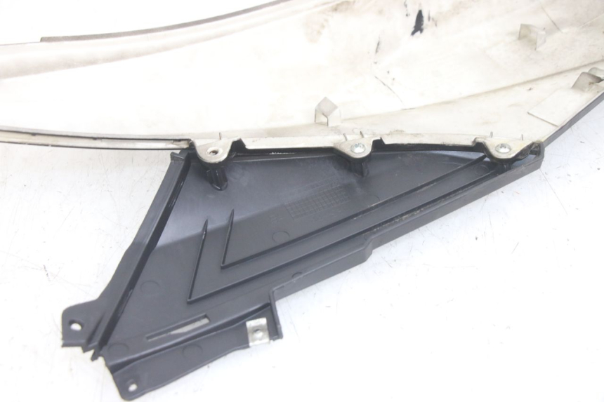 photo de PARAFANGO POSTERIORE DESTRO JM MOTORS EVOLIS 4T 50 (2018 - 2022)